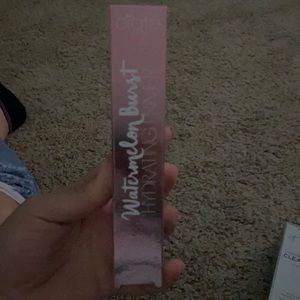 Watermelon burst hydrating primer